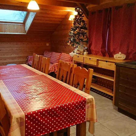 Au Sole アパート